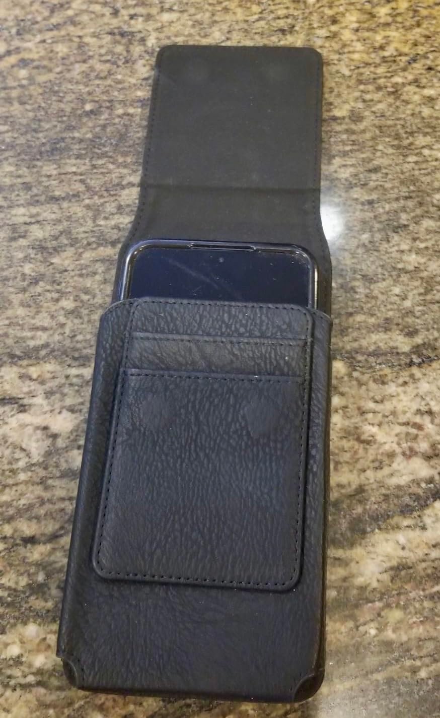 Holds My Large Phones Well Holds My Large Phones Well