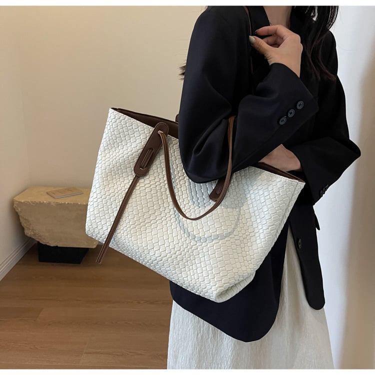 Tote Bag Image 3