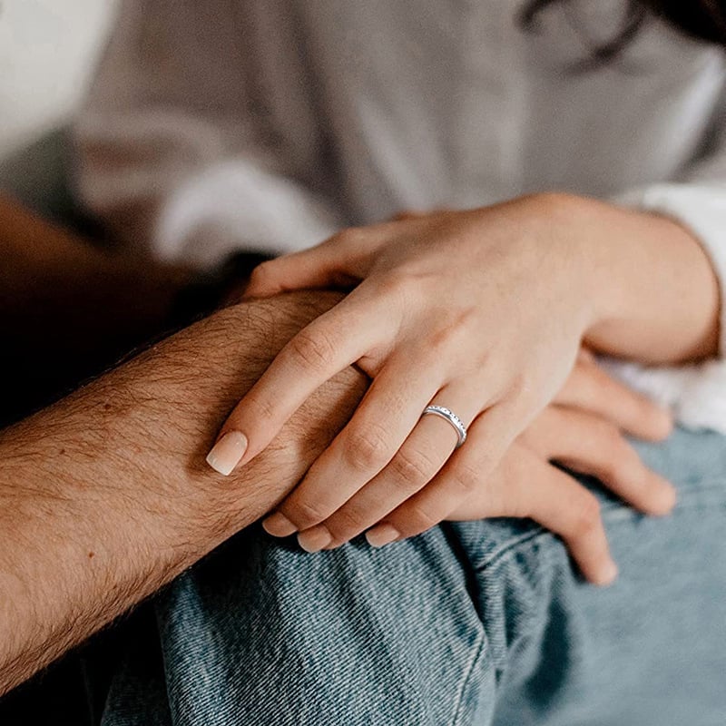 🎁Today Only 49% Off - Sparkling Spinning Ring, Relieves Anxiety, Symbolizes Vows & Luck, Waterproof & Fade-Resistant
