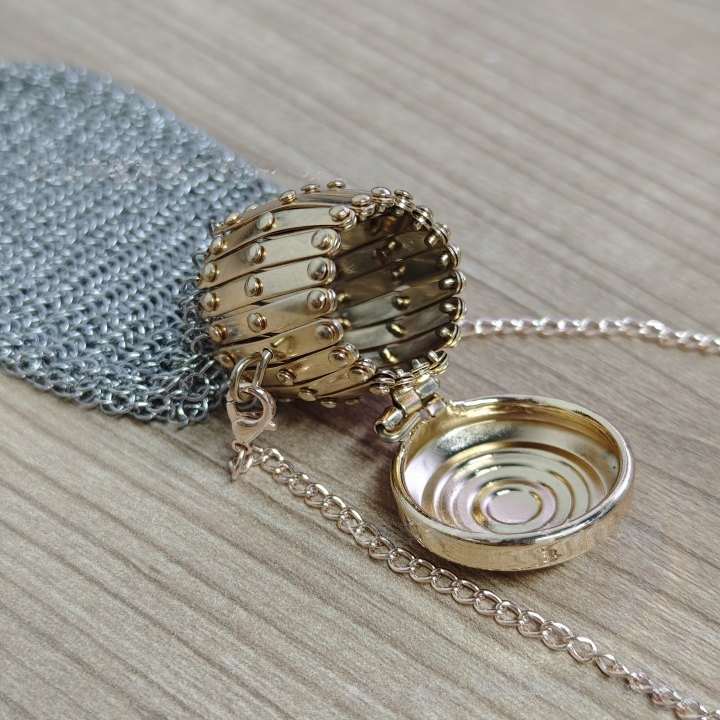 Gold and silver vintage coin purse tops with chain detail