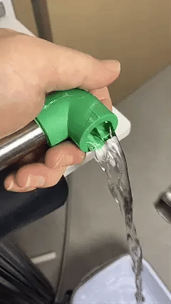 Drill-powered pipe thread cutting tool in action animation loop